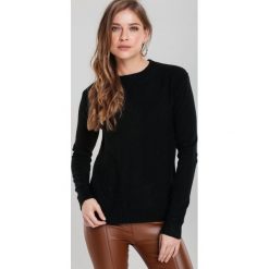 Czarny Sweter Banyan. Czarne swetry damskie Renee, m, bez wzorów, casualowe, z długim rękawem, długie, bez kaptura. Za 69,99 zł.