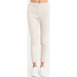 SPODNIE FALASCO Max Mara Leisure. Spodnie damskie Max Mara Leisure, m, z jeansu. Za 689,00 zł.