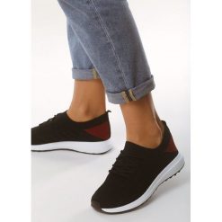 Czarne Buty Sportowe Gettin'. Buty sportowe damskie Born2be. Za 29,99 zł.
