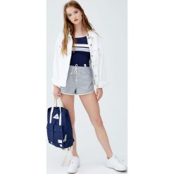 Sportowe spodenki z bawełny. Niebieskie spodenki sportowe męskie Pull&Bear, z bawełny. Za 59,90 zł.