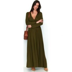 Sukienka maxi z rozcięciem khaki - 36. Brązowe sukienki damskie e-margeritka.pl, s, bez wzorów, z wiskozy, biznesowe, z długim rękawem, długie, bez kaptura. Za 149,99 zł.