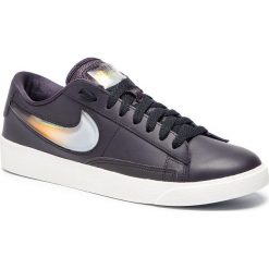 Buty NIKE - Blazer Low Lx AV9371 002 Oil Grey/Bright Crimson. Szare buty sportowe damskie Nike, bez wzorów, ze skóry, sportowe. W wyprzedaży za 309,00 zł.