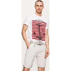 T-shirt z kotwicą - Biały. Białe t-shirty damskie House, xl, bez wzorów, bez kołnierzyka. W wyprzedaży za 19,99 zł.