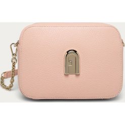 Furla - Torebka skórzana. Różowe listonoszki damskie Furla, w paski, ze skóry, na ramię, małe, bez dodatków. Za 1149,00 zł.