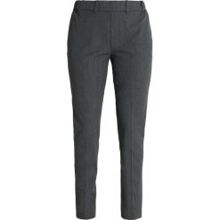 Kaffe RONIE PANTS Spodnie materiałowe dark grey melange. Szare spodnie damskie Kaffe, bez wzorów, z elastanu. Za 379,00 zł.