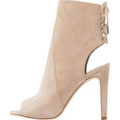 Sandały damskie: KENDALL + KYLIE MEADOW Sandały na obcasie sand