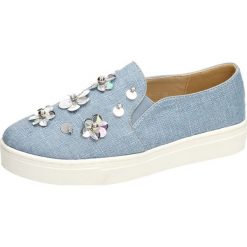 Jeansowe tenisówki, buty damskie VICES 3061-11. Trampki i tenisówki damskie vices, bez wzorów, z jeansu, bez zapięcia. W wyprzedaży za 49,00 zł.