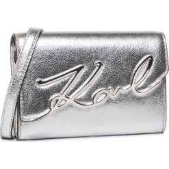 Torebka KARL LAGERFELD - 201W3105 Silver. Szare listonoszki damskie KARL LAGERFELD, bez wzorów, ze skóry, bez dodatków. W wyprzedaży za 699,00 zł.