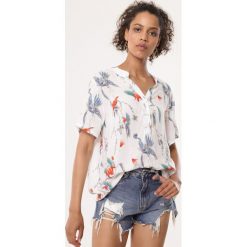 Biała Koszula Gem. Białe bluzki damskie Born2be, xl, w kwiaty, z bawełny, klasyczne. Za 79,99 zł.