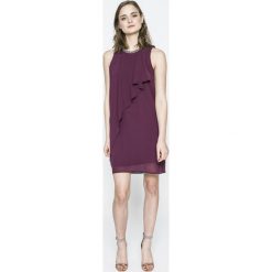 Vero Moda - Sukienka. Czarne sukienki damskie marki Vero Moda, na co dzień, s, bez wzorów, z poliesteru, casualowe, bez kołnierzyka, bez rękawów, mini, proste. W wyprzedaży za 119,90 zł.
