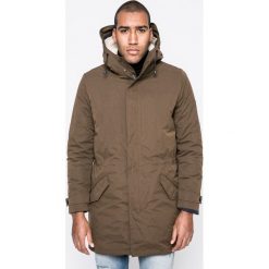 Tommy Hilfiger - Parka. Pomarańczowe płaszcze męskie s, z poliesteru, długie. W wyprzedaży za 999,90 zł.