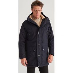 Parka typu sherpa - Granatowy. Niebieskie parki męskie Reserved, s, bez wzorów, bez kaptura. Za 279,99 zł.