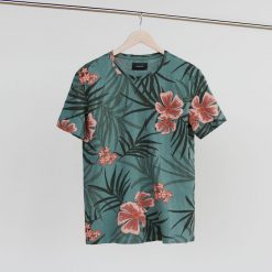 T-shirt z roślinnym nadrukiem - Szary. Szare t-shirty męskie Reserved, s, z nadrukiem, bez kołnierzyka. Za 39,99 zł.