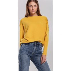 Żółty Sweter Holland. Żółte swetry damskie other, s, bez wzorów, casualowe, bez rękawów, bez kaptura. Za 79,99 zł.
