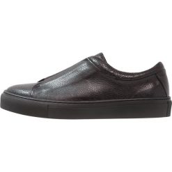 Półbuty damskie: Royal RepubliQ ELPIQUE FRACTAL DERBY ELASTIC Półbuty wsuwane black