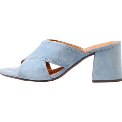 Klapki damskie: Billi Bi Klapki light blue