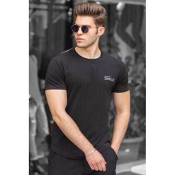 Męski t-shirt FERNANDES BLACK. Czarne t-shirty męskie IVET, m, bez wzorów, z bawełny, klasyczne, z klasycznym kołnierzykiem. W wyprzedaży za 33,00 zł.