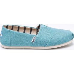 Toms - Espadryle. Niebieskie espadryle damskie marki Toms, bez wzorów, ze skóry, bez obcasa. W wyprzedaży za 149,90 zł.