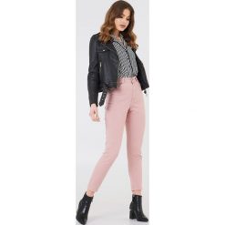 Jeansy damskie: Dr Denim Jeansy Nora – Pink