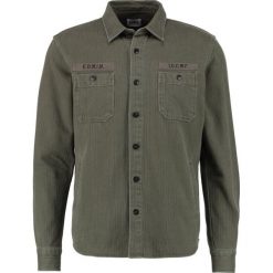 Koszule męskie: Edwin LABOUR POCKETS Koszula military green