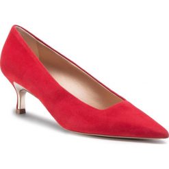 Szpilki FURLA - Code YC43FCD-C10000-RUB00-1-007-20-IT Ruby. Czerwone półbuty damskie Furla, bez wzorów, z zamszu, eleganckie, bez obcasa, na obcasie, bez zapięcia. Za 1039,00 zł.