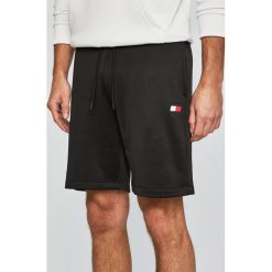 Tommy Sport - Szorty sportowe. Czarne spodenki sportowe męskie Tommy Sport, s, bez wzorów, z elastanu, sportowe. W wyprzedaży za 179,90 zł.