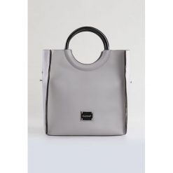 Torebki klasyczne damskie: Torba w stylu modern