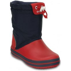 Crocs Śniegowce Crocband Lodgepoint Boot Kids Navy/Red 30,5. Czerwone buty dziewczęce zimowe Crocs, bez zapięcia. W wyprzedaży za 149,00 zł.