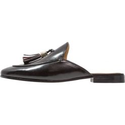 Chodaki damskie: Melvin & Hamilton SCARLETT Klapki black/red