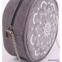 Torebka MANDALA. Torebki klasyczne damskie Pakamera, bez wzorów, z tkaniny, na ramię, bez dodatków. Za 199,00 zł.