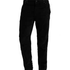 Chinosy męskie: Maharishi WHITE TIGER Spodnie materiałowe black