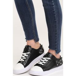 Czarne Buty Sportowe Meeka. Czarne buty sportowe damskie marki DOMYOS, z bawełny. Za 89,99 zł.