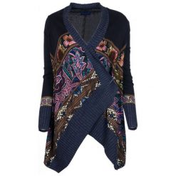 Desigual sweter damski Serena L ciemny niebieski. Niebieskie swetry damskie Desigual, l, bez wzorów, bez rękawów, bez kaptura. W wyprzedaży za 335,00 zł.