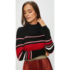 Trendyol - Sweter. Czarne swetry damskie Trendyol, s, bez wzorów, z wiskozy, z krótkim rękawem, krótkie, bez kaptura. W wyprzedaży za 49,90 zł.