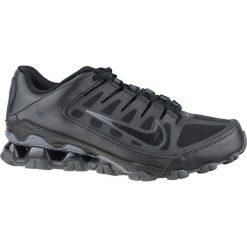 Nike Reax 8 TR 621716-008 buty treningowe męskie czarne 40,5. Czarne buty sportowe męskie Nike, ze skóry, bez zapięcia, na fitness i siłownię. W wyprzedaży za 329,99 zł.