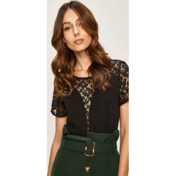 Answear - Body. Czarne bluzki damskie ANSWEAR, s, w koronkowe wzory, z elastanu, z okrągłym kołnierzem. Za 69,90 zł.