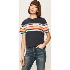 Tommy Jeans - T-shirt. Niebieskie bluzki damskie Tommy Jeans, s, z aplikacjami, z bawełny, casualowe, z okrągłym kołnierzem. Za 199,90 zł.