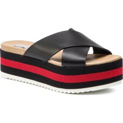 Klapki STEVE MADDEN - Asher SM11000450-03001-010 Black Multi. Czarne klapki damskie Steve Madden, bez wzorów, ze skóry ekologicznej, bez obcasa. W wyprzedaży za 269,00 zł.