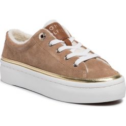 Sneakersy TOMMY HILFIGER - Cosy Lace Suede Sneaker FW0FW04537 Tiger's Eye GEZ. Brązowe półbuty damskie TOMMY HILFIGER, ze skóry. W wyprzedaży za 379,00 zł.