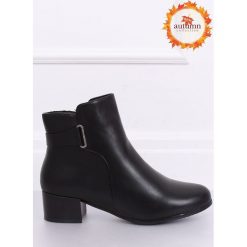 Botki na niskim obcasie czarne CK63-2 BLACK. Czarne botki damskie obuwie damskie, na zimę, ze skóry ekologicznej, na niskim obcasie, bez zapięcia. Za 97,55 zł.