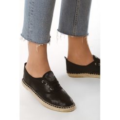 Czarne Espadryle Crazy Game. Czarne espadryle damskie Born2be, bez wzorów, bez obcasa, na płaskiej podeszwie. Za 34,99 zł.