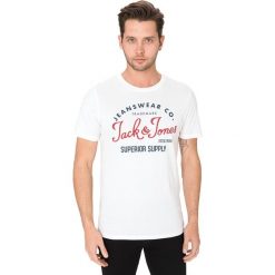 Jack & Jones Koszulka Biały. Białe podkoszulki męskie Jack & Jones, s, z nadrukiem, z bawełny, z krótkim rękawem. Za 56,95 zł.