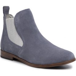 Sztyblety MARCO TOZZI - 2-25301-34 Denim Comb 853. Szare kozaki damskie Marco Tozzi, ze skóry, bez obcasa, bez zapięcia. W wyprzedaży za 179,00 zł.