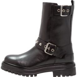 Buty zimowe damskie: Janet Sport Kowbojki i Buty motocyklowe clash black