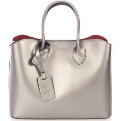 Torebki klasyczne damskie: Skórzana torebka w kolorze srebrnym – 32 x 25 x 14 cm