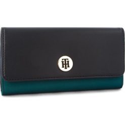 Portfele damskie: Duży Portfel Damski TOMMY HILFIGER - Dressy Nylon Flap Wa AW0AW05871 902