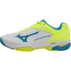 Mizuno WAVE EXCEED TOUR 2 ALLCOURT Obuwie do tenisa Outdoor white/tileblue/yellow. Białe buty damskie do tenisa marki Mizuno, z tworzywa sztucznego, mizuno wave. W wyprzedaży za 318,45 zł.