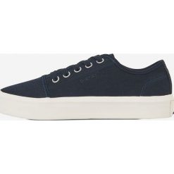 G-Star Raw - Tenisówki. Niebieskie trampki męskie G-Star RAW, bez wzorów, z gumy, retro, na sznurówki. W wyprzedaży za 199,90 zł.
