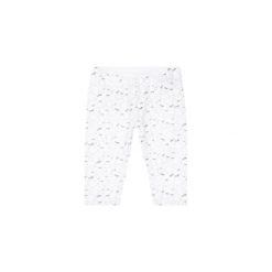 Name it Spodnie Umagu bright white. Białe spodnie niemowlęce marki Name it, z bawełny. Za 29,00 zł.