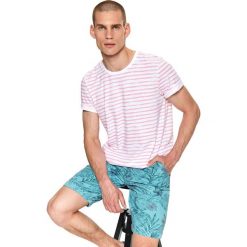 T-shirt w paski. Białe t-shirty męskie Top Secret, na zimę, xl, w paski, z bawełny, eleganckie, z okrągłym kołnierzem, krótkie. W wyprzedaży za 24,99 zł.